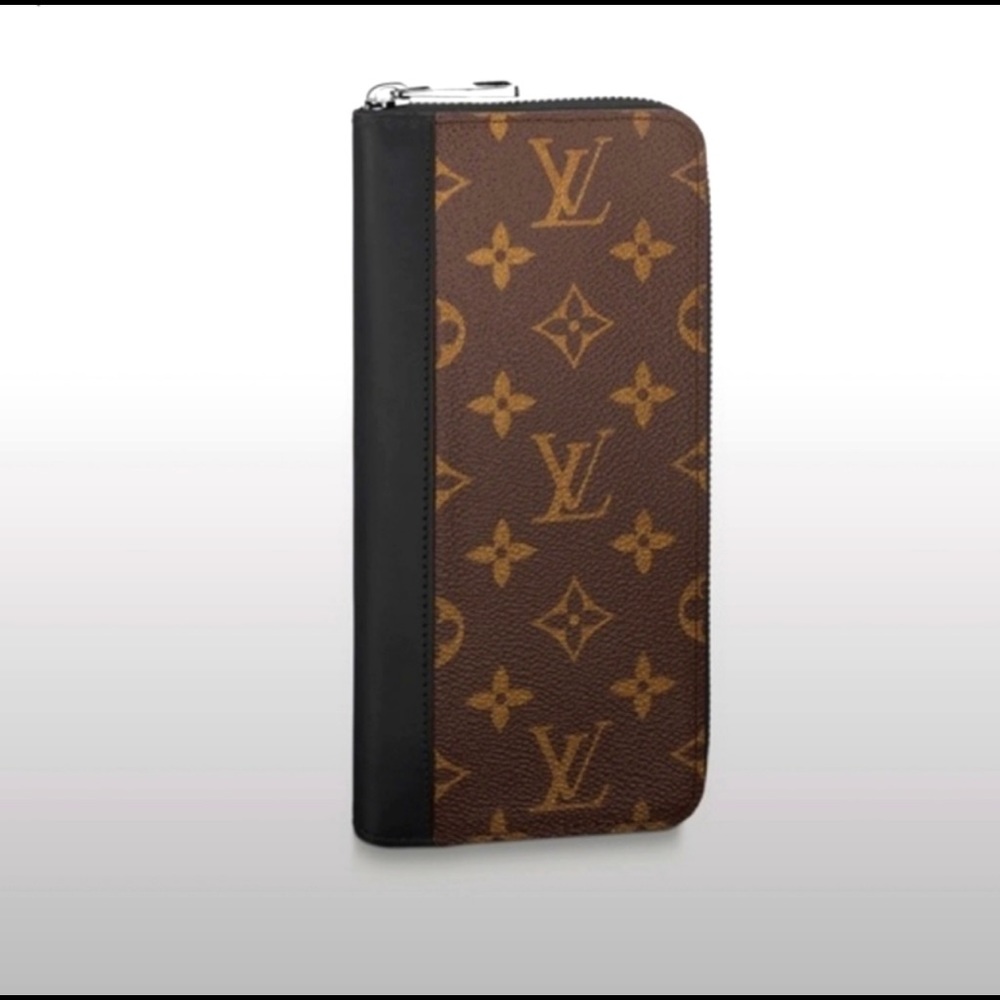 100% authentic Louis Vuitton ZIPPY Monogram Macassar wallet